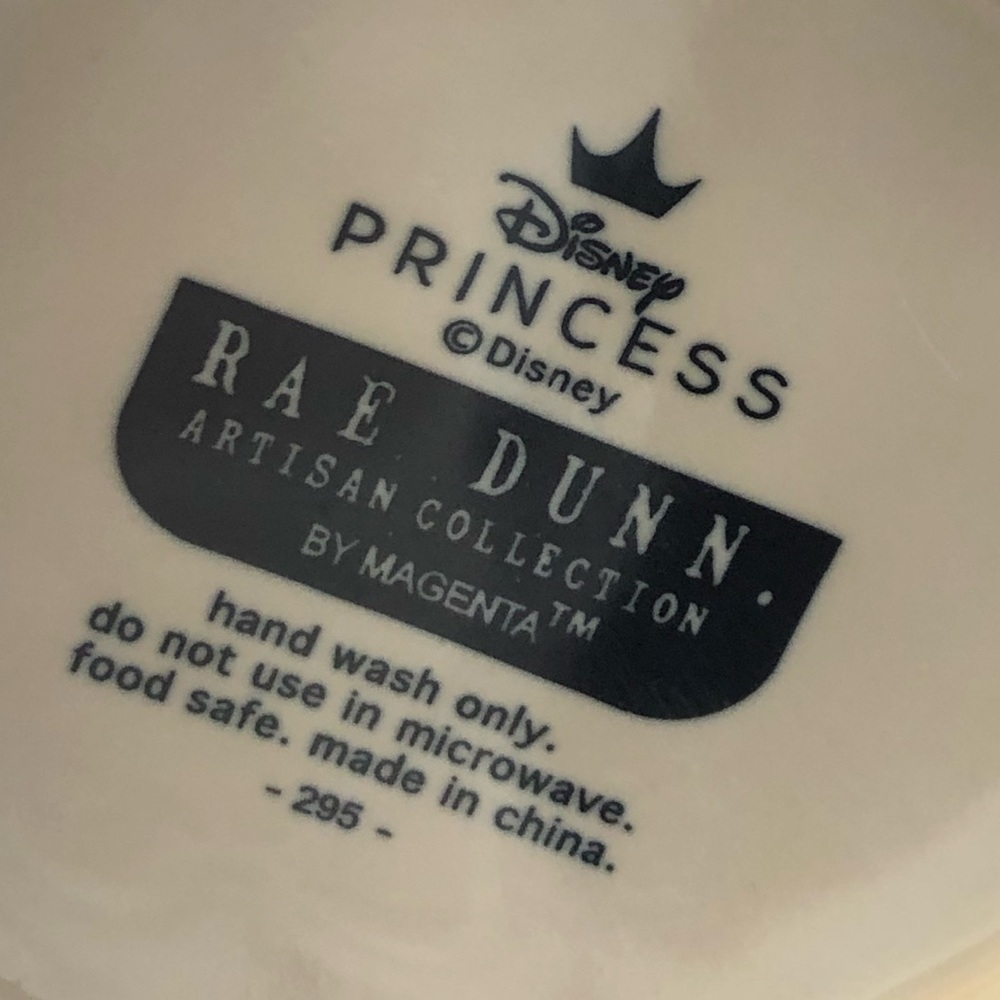 New RARE HTF Disney & Rae Dunn Cinderella mug with glass slipper topper - Picture 6 of 11